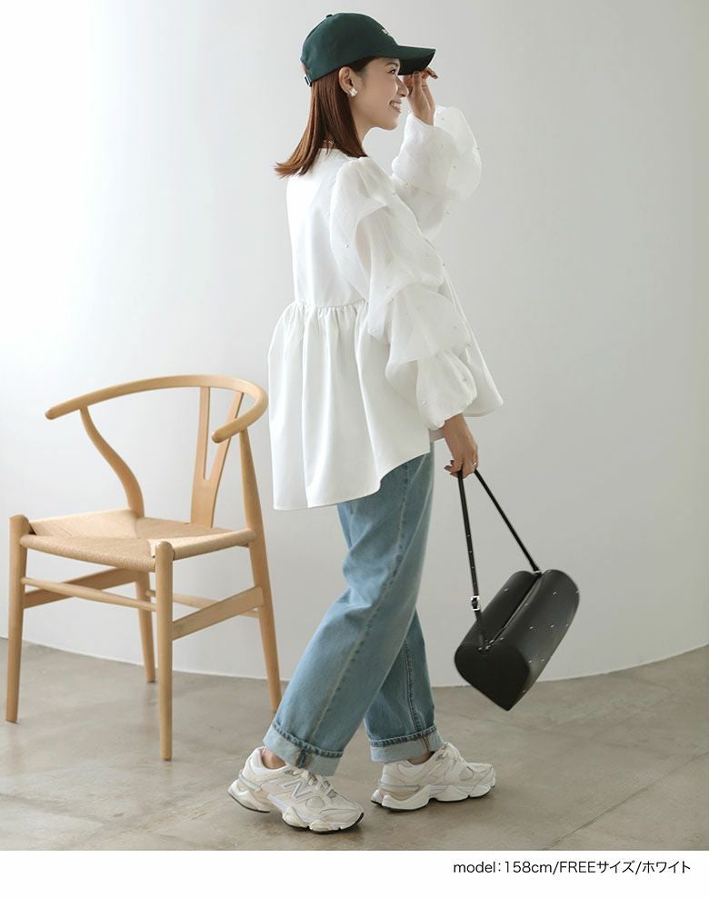【値引き交渉可！】新品 nuovo×nuovo 春夏トップスサテン オフホワイト L フレア裾 pas de chat＜ONLINE限定＞ | COLLECTION,2026 SUMMER COLLECTION